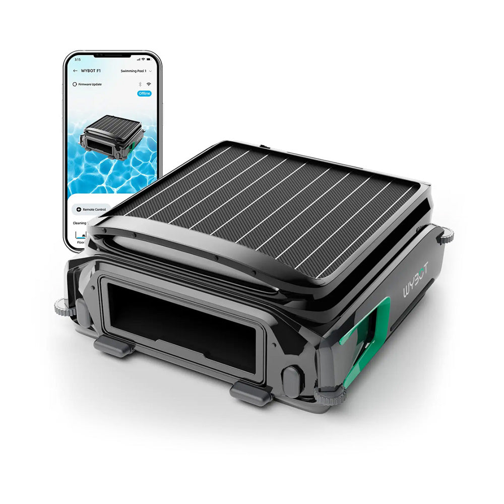 Solarbetriebener Poolreinigungsroboter mit integrierten Solarpanels, dargestellt neben Smartphone-App zur Steuerung und Überwachung der Reinigung.